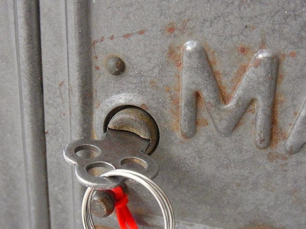 【CORBIN】鍵付き・ティン製・アンティーク・メールボックス/郵便受け/ポスト USA