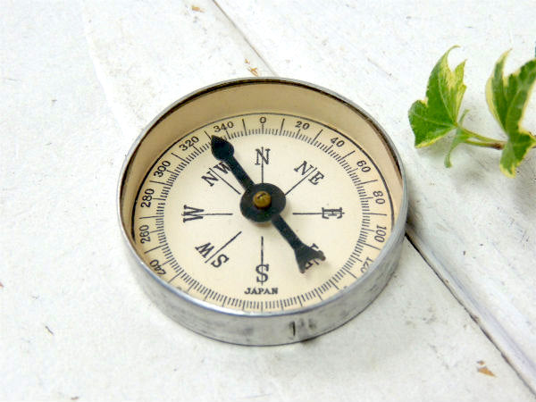 方位磁石 コンパス ヴィンテージ アルミ製 コンパス キーホルダー JAPAN キャンプ 里帰り品