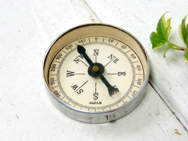 方位磁石 コンパス ヴィンテージ アルミ製 コンパス キーホルダー JAPAN キャンプ 里帰り品