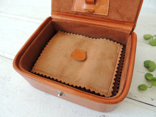 【California Saddle-Leather】革製・小さなヴィンテージ・アクセサリーケース