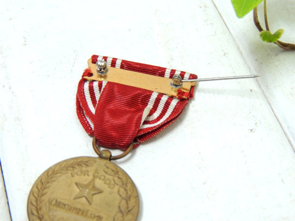 【ミリタリー・イーグル・鷲】ヴィンテージ・US ARMY・メダル・リボン付き・ブローチ