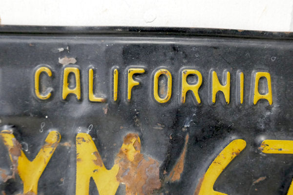 カリフォルニア・1963's・IYM679・ヴィンテージ・ブラック×イエロー・ナンバープレート
