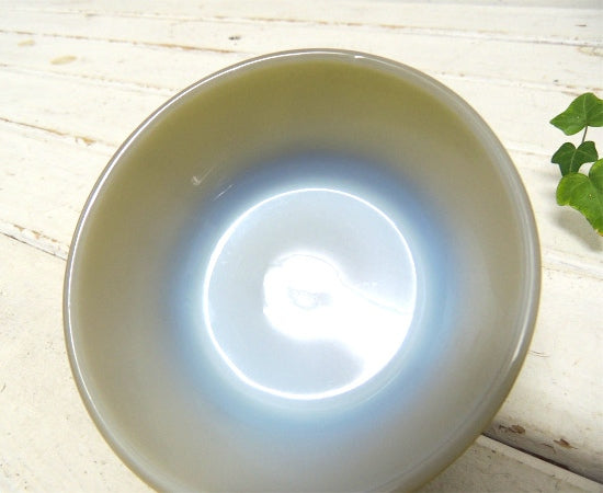 【Fire King】ファイヤーキング・カーキグリーン×ブラック色・サラダボウル/ヴィンテージ食器