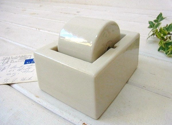 【AVON】白色・陶器製・アンティーク・スタンプモイスチャー/切手ぬらし USA