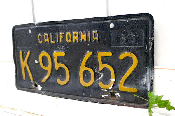 カリフォルニア・K95 652・1963・ビンテージ②ブラック×イエロー・ナンバープレート・アメ車