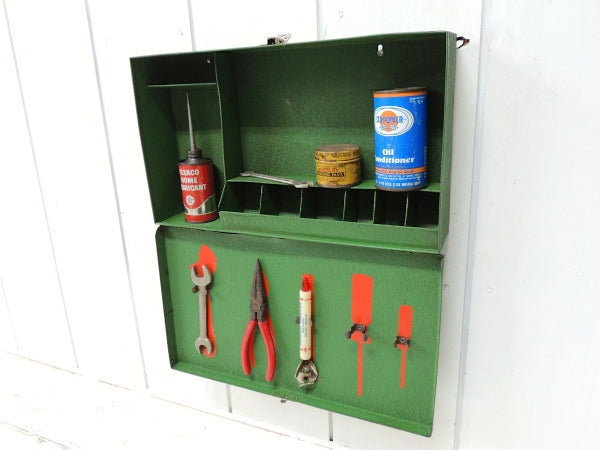 グリーン×メタル製 US 1950s・工業系・壁掛け式・ビンテージ・ツールボックス・工具箱・ガレージ
