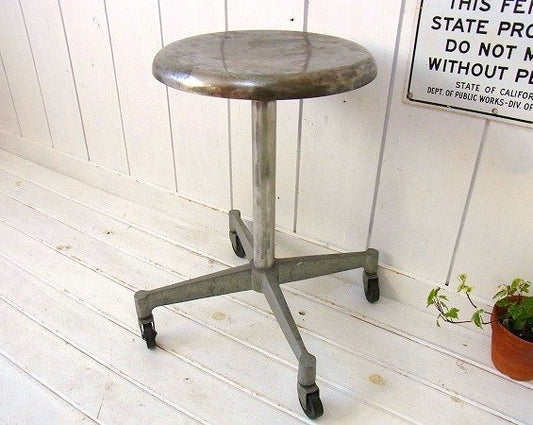 工業系・メタル製・キャスター付きヴィンテージ・スツール/チェア/ガレージスツール US