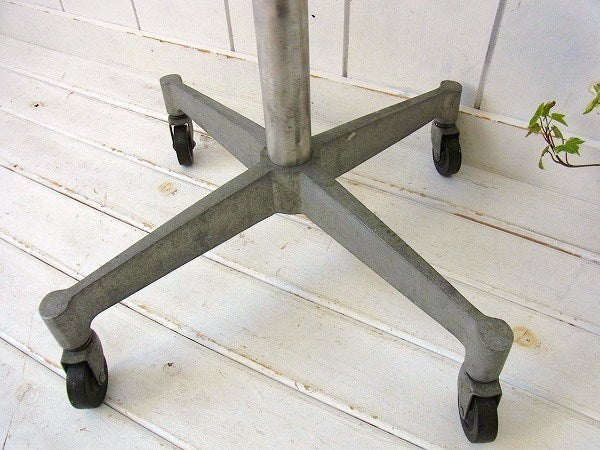 工業系・メタル製・キャスター付きヴィンテージ・スツール/チェア/ガレージスツール US