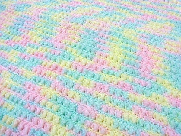 パステルカラーのハンドメイド・ヴィンテージ・ニットブランケット/ひざ掛け/ベビーブランケット USA