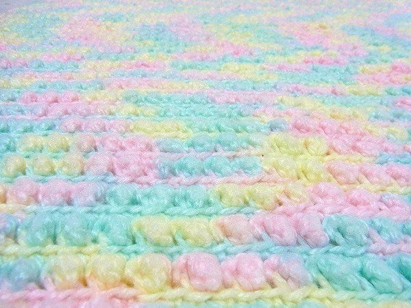 パステルカラーのハンドメイド・ヴィンテージ・ニットブランケット/ひざ掛け/ベビーブランケット USA