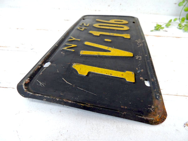 NYニューヨーク・1942年・ヴィンテージ・ナンバープレート・アメ車・1V-106