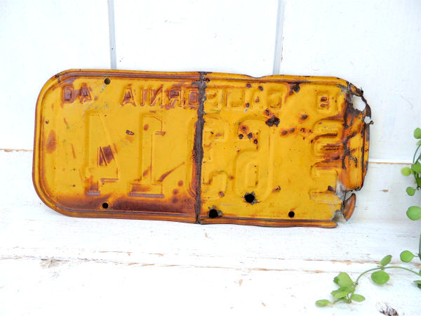 【1940/CALIFORNIA/SC/6314】弾痕付き・ヴィンテージ・ナンバープレート・ジャンク