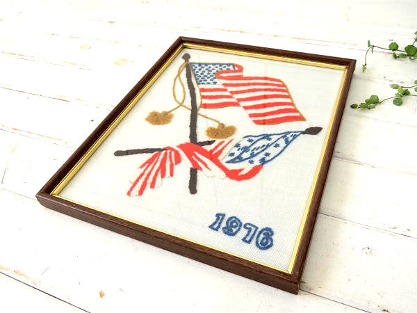 【1976s・アメリカ国旗・ハンドメイド・ニット刺繍】ビンテージ・アートフレーム/壁飾り/インテリア