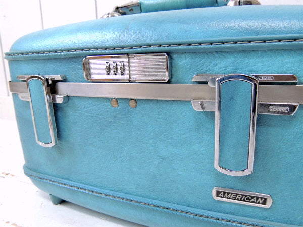 【アメリカンツーリスター】ダイアルロック付き・水色・ヴィンテージ・2段メイクボックス/コスメボックス