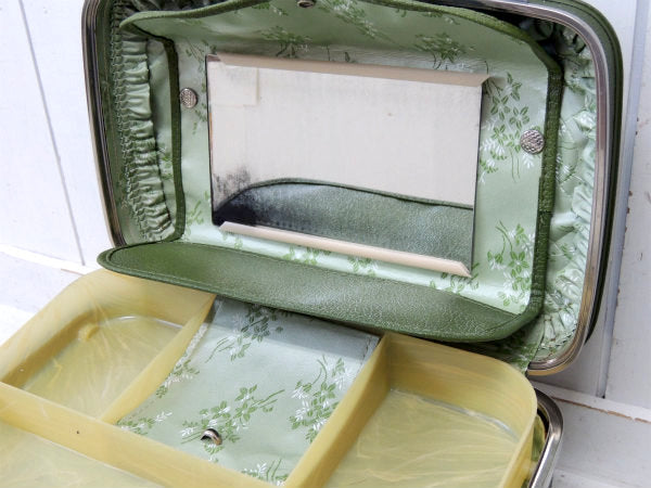 【アメリカンツーリスター】オリーブグリーン色・2段式・ヴィンテージ・メイクボックス/コスメボックス