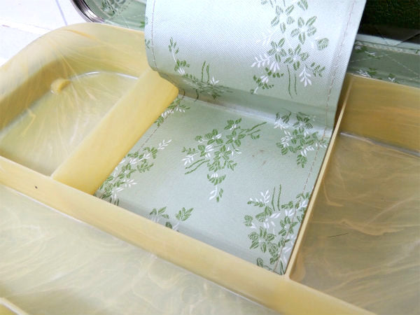 【アメリカンツーリスター】オリーブグリーン色・2段式・ヴィンテージ・メイクボックス/コスメボックス