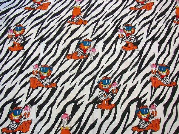 【ガーフィールド】Garfield・ゼブラ柄・70'sヴィンテージ・ユーズドシーツ(1/2) USA