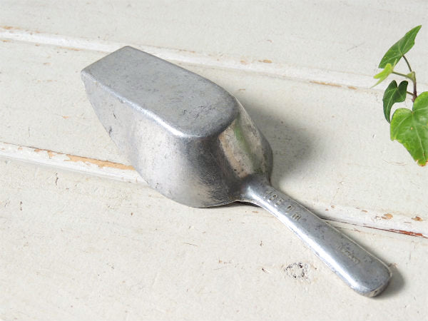 GERMANY ドイツ・アルミ製・ヴィンテージ・キッチンスコップ スクープ