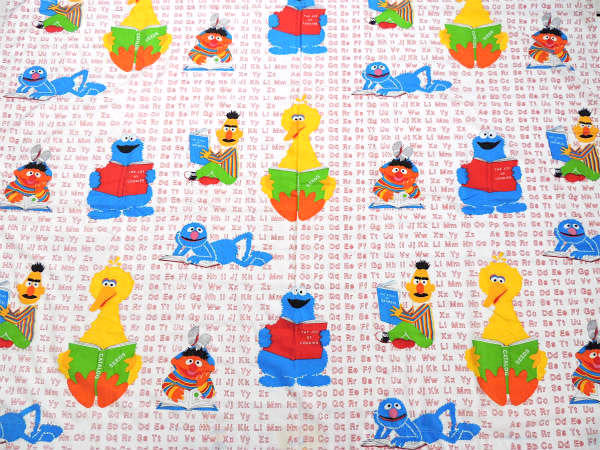 【セサミストリート】USA!アルファベット&読書柄・ヴィンテージ・ユーズドシーツ(1/2)