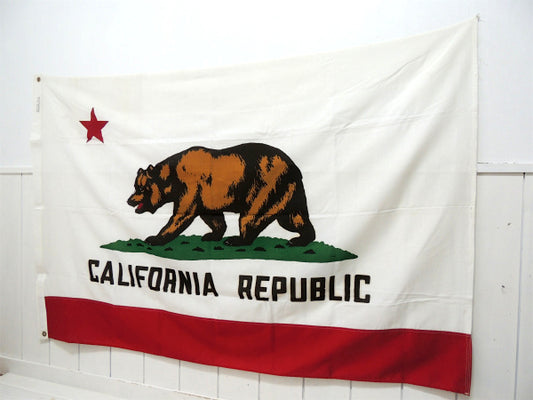【CALIFORNIA】ビッグサイズ・ヴィンテージ・カリフォルニア州旗/グリズリー/フラッグ・旗
