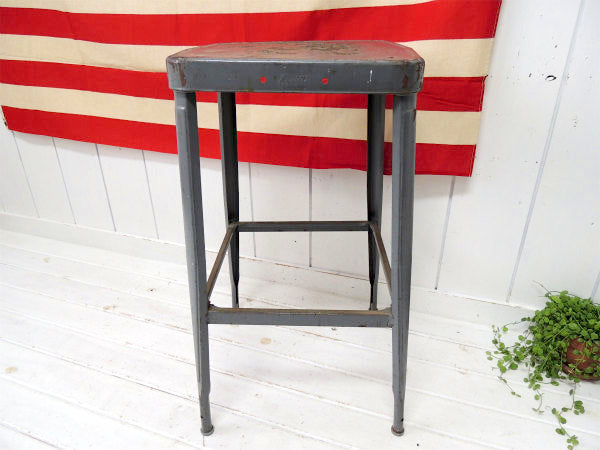 【Equipt】メタル製・インダストリアル・ヴィンテージ・スツール/チェア/椅子 USA
