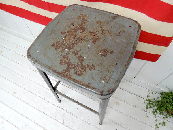【Equipt】メタル製・インダストリアル・ヴィンテージ・スツール/チェア/椅子 USA