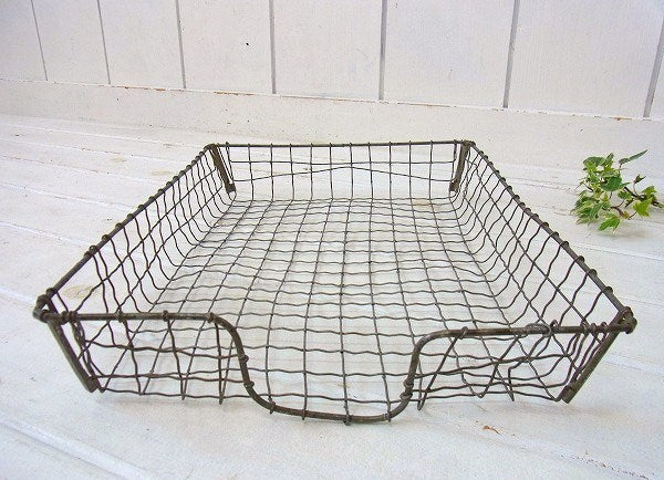 シャビーなアンティーク・ワイヤートレイ/書類トレイ/デスクトレイ　USA