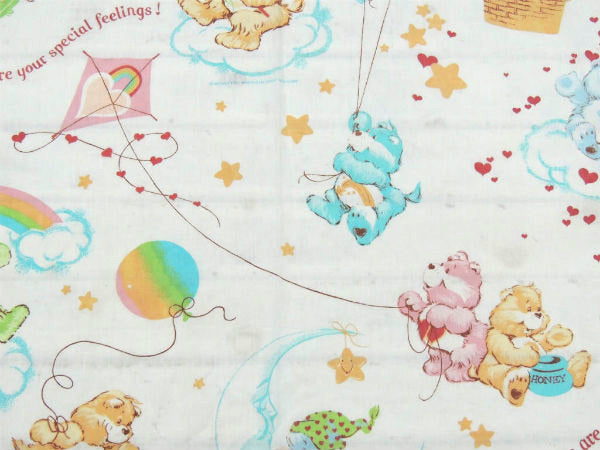 【ケアベア】Care Bears・星&レインボー柄・ヴィンテージ・USEDフラットシーツ(1/2)
