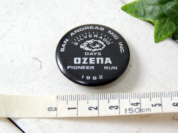 1982 PIONEER RUN ヴィンテージ・USA アメリカ・アドバタイジング・缶バッジ