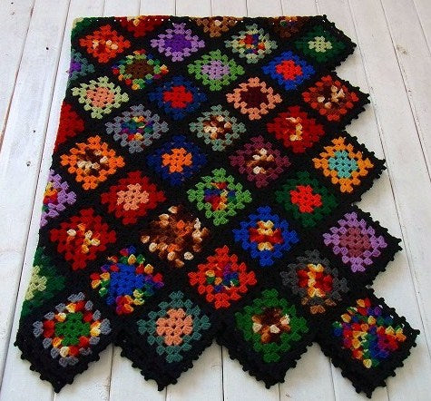 ハンドメイド・モチーフ編み・アンティーク・グラニーブランケット/ニットブランケット　USA