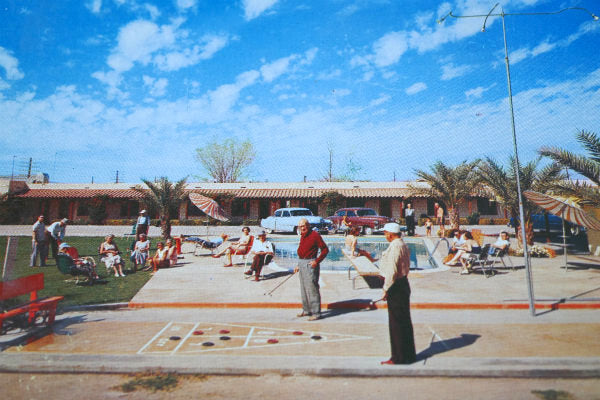 AAA トリプルエー LA MESITA LODGE 1950~1960s アリゾナ州  アメ車 当時   星条旗 フラッグ 風景 写真 ・ヴィンテージ・ポストカード ハガキ・絵葉書・印刷物