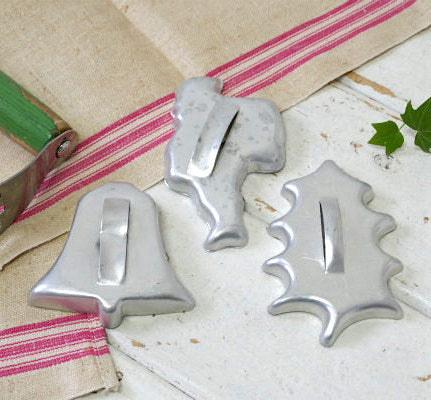 クリスマスツリー サンタクロース ベル アルミ製 ヴィンテージ クッキーカッター 菓子型 3個セット USA