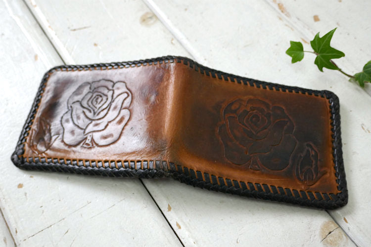 花柄 バラ ローズ レザー製 ヴィンテージ 財布 ウォレット 二つ折り財布 レザー小物 革