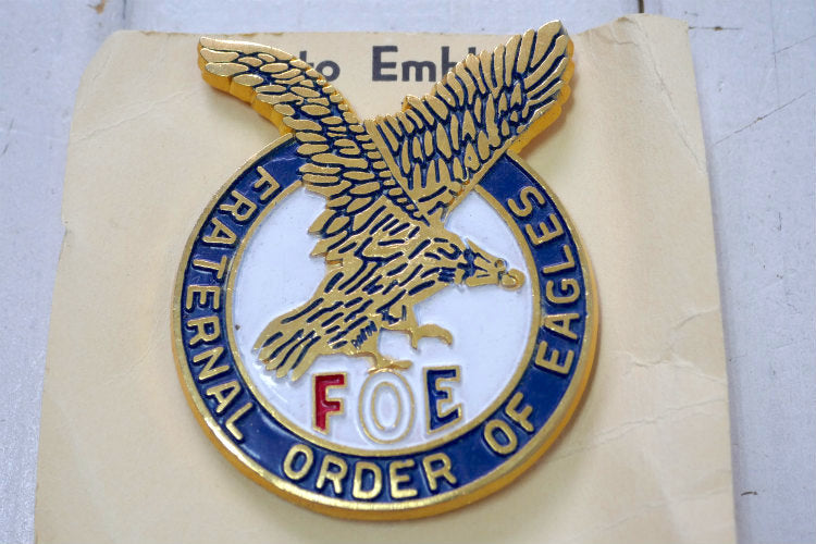 Fraternal Order of Eagles イーグル デッドストック ヴィンテージ カーバッジ トッパー エンブレム カーアクセサリー USA