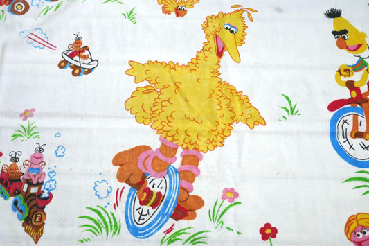 セサミストリートの仲間たち 自転車 スケボー 乗り物柄 ヴィンテージ ユーズドシーツ(ボックスタイプ) USA